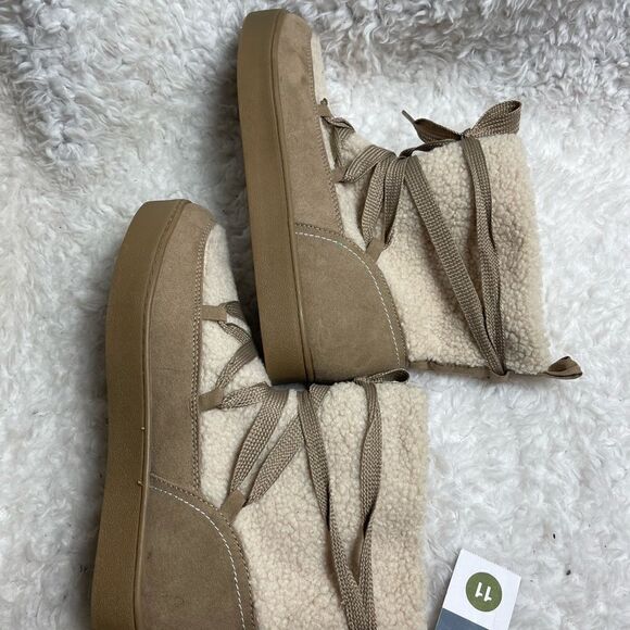 NWT Universal Thread Brigitte ankle Boots khaki and beige faux fur SZ 11 - Picture 9 of 12